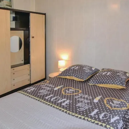 Holiday home Stunning In Sur Jabron With Wifi